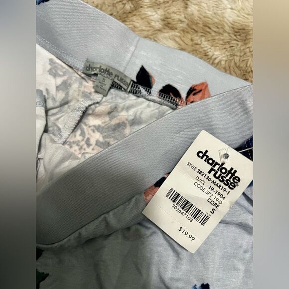 NWT Charlotte Russe Skirt - Picture 4 of 5